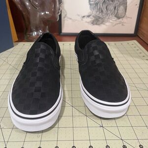 Vans unisex black checkered size 10.5m or 12w vans slip on